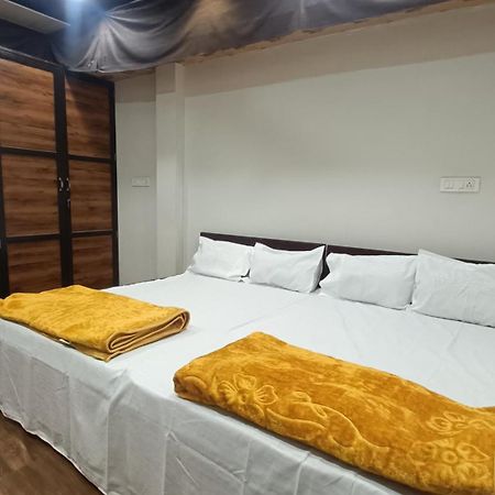 Mangaldeep Guest House 乌贾因 外观 照片