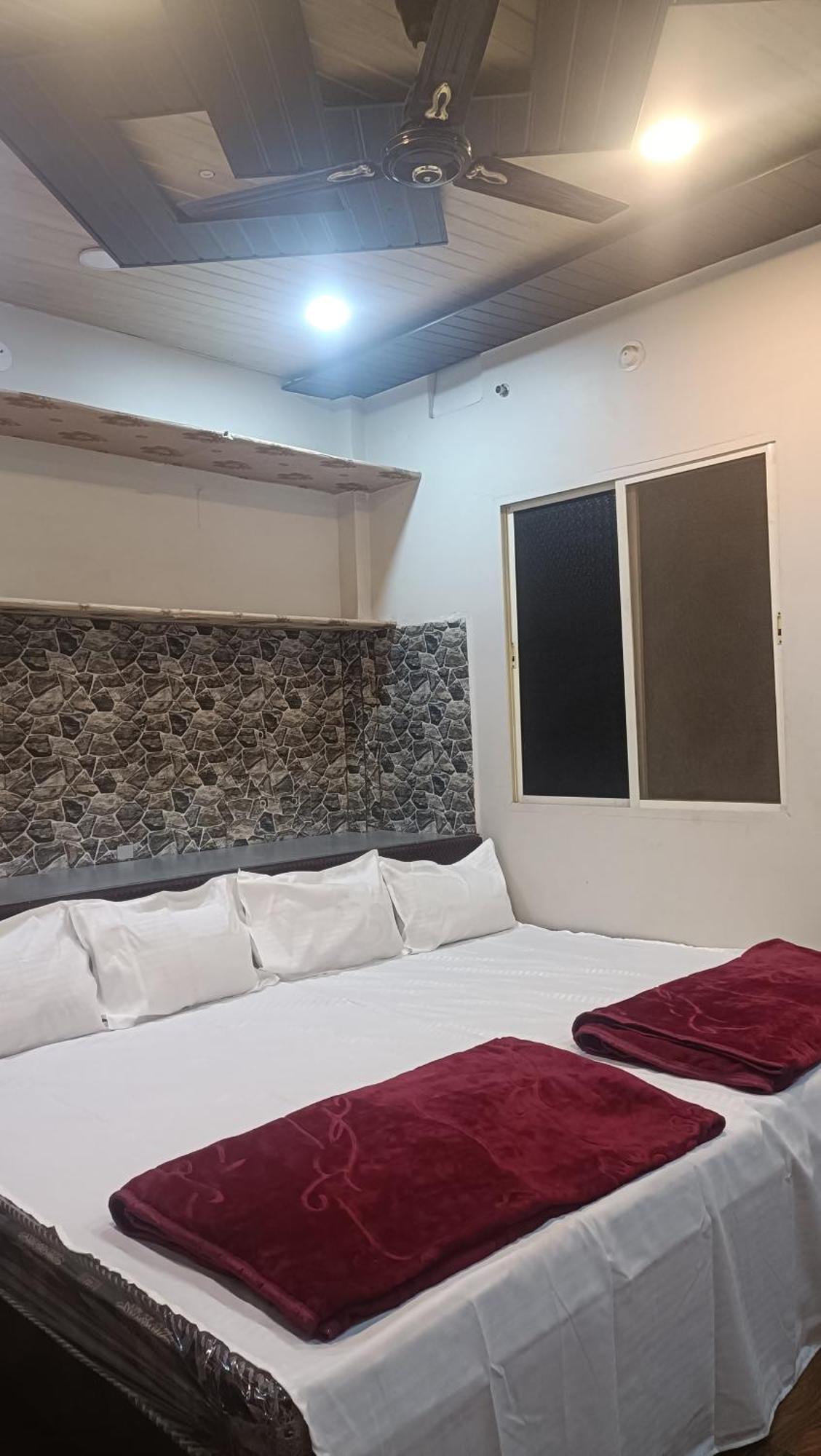 Mangaldeep Guest House 乌贾因 外观 照片